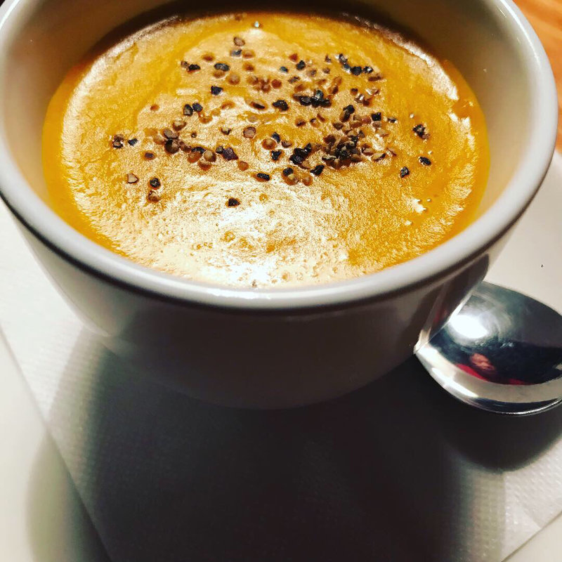 豆乳とロワイヤルかぼちゃソース(旬菜食堂山吹)