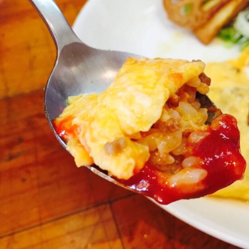 青空オムライス(洋食屋 青空 （ヨウリョクヤ アオゾラ）)