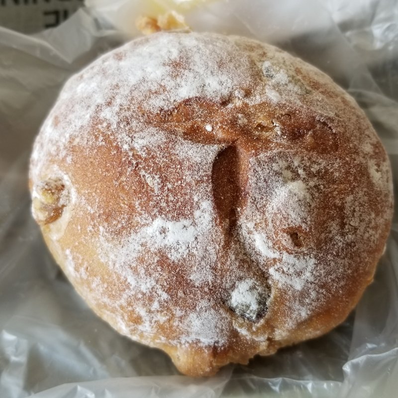 栗とマカダミア(国産小麦パン工房 フルフル 松崎本店)