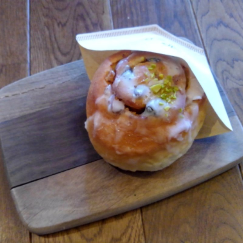 シナモンロール(Glitch Coffee and Roasters JINBOCHO)