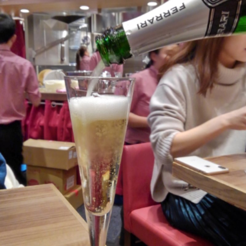 俺のシャンパン(俺のイタリアン 東京)