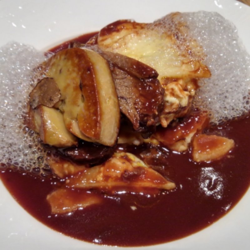 牛・フォアグラ・トリュフのミルフィーユ(俺のイタリアン 東京)