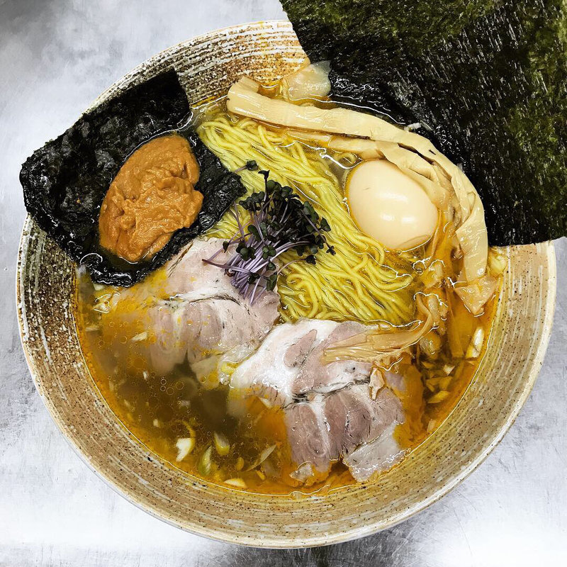 上海蟹らーめん しお(覆麺 智 （ふくめん とも【旧店名】覆麺）)