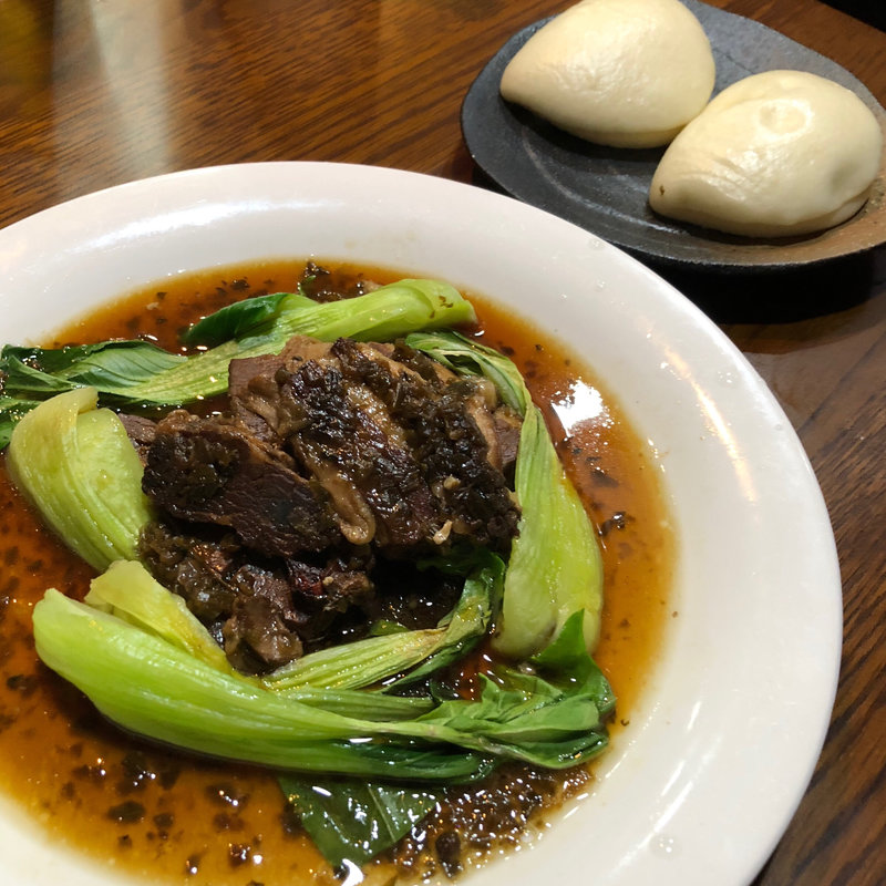 四川漬け野菜と皮付き豚肉の蒸し物（蒸し中華パン2個付き）(中国四川料理 錦水苑)