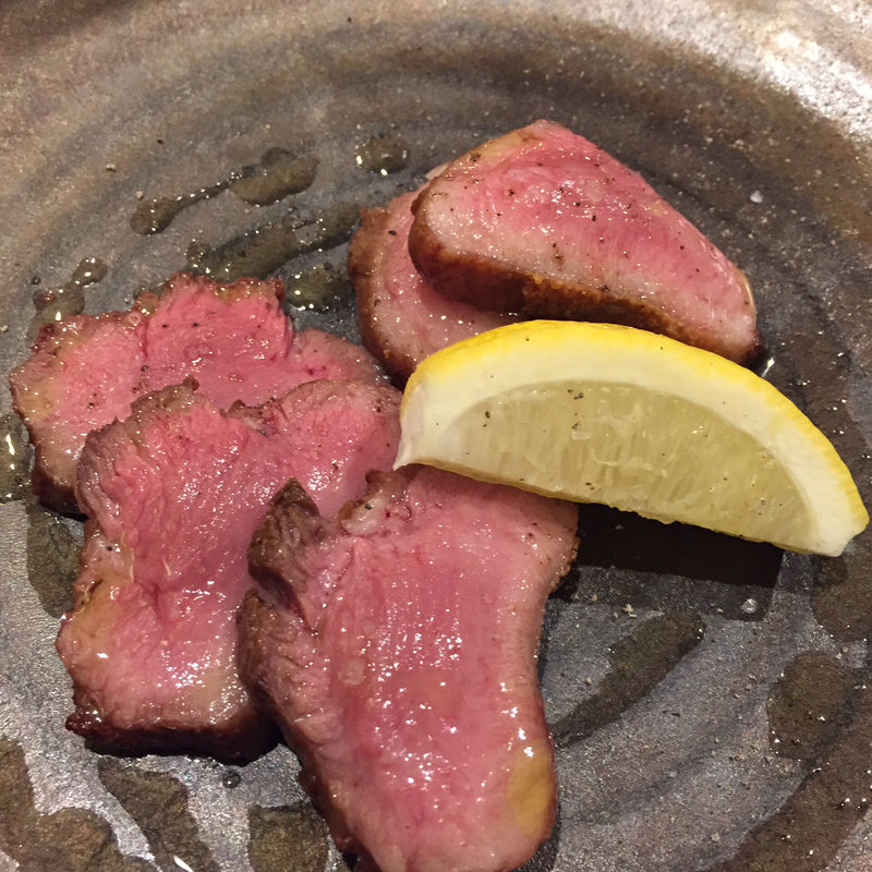 タンの塩焼き(サルメリアポルチーニ)