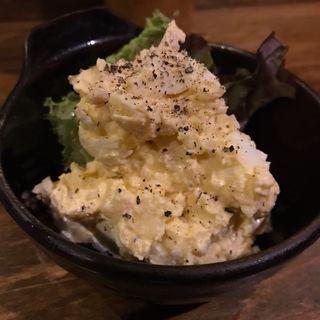 ポテ玉サラダ(つきふたつ)