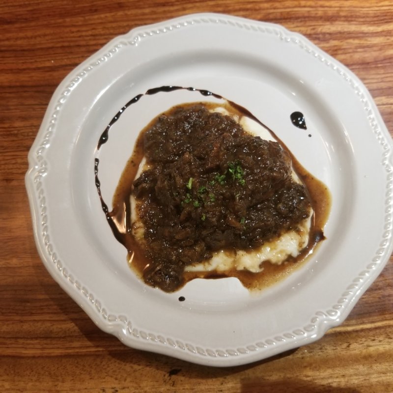 もち豚のバルサミコ煮込み(Clos Kachidoki)