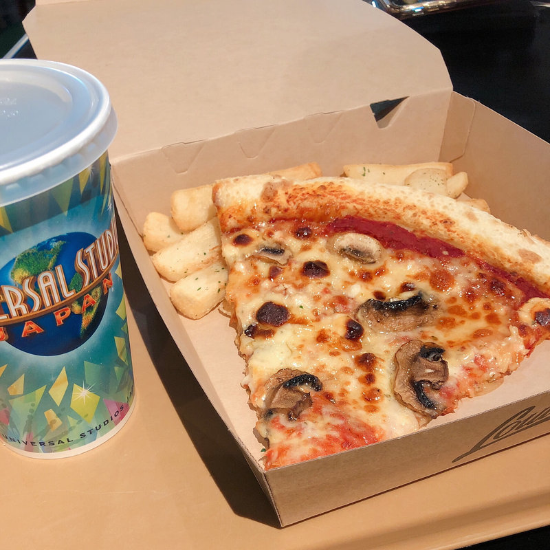 ピッツァセット クワトロフォルマッジ(ルイズ N.Y. ピザ パーラー （Loui’s N.Y. Pizza Parlor）)