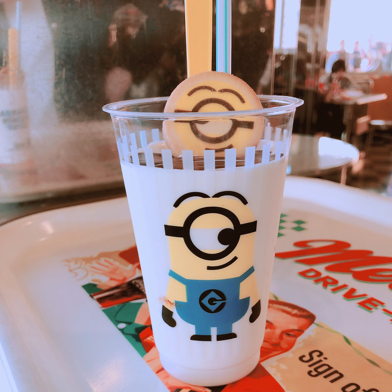 ミニオン・シェイク（バニラ）(メルズ・ドライブイン （Mel’s Drive In）)