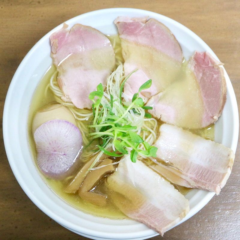 真昆布と煮干の中華そば(麺匠 なか巌)