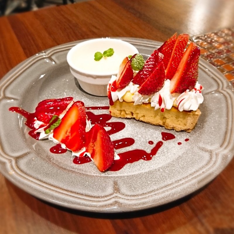 あまおう苺とバニラアイス(cafe1923)