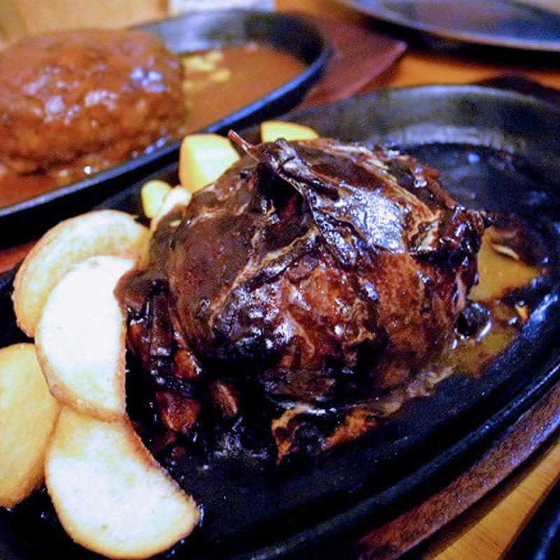 ハンバーグ（特製ブラックデミグラス）(ハンバーグレストランまつもと)