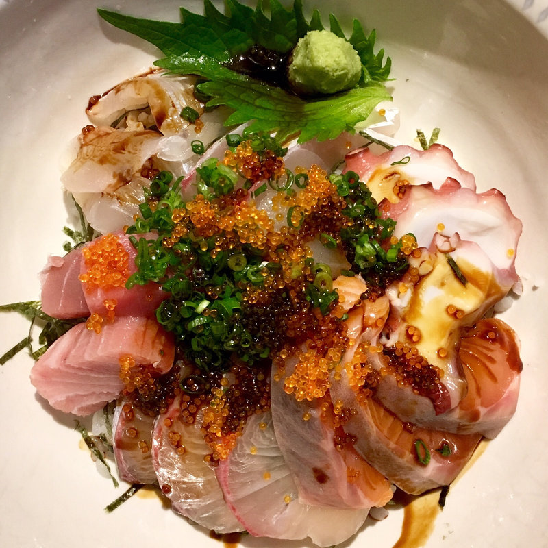 特製‼︎海鮮丼(六ヶ城)