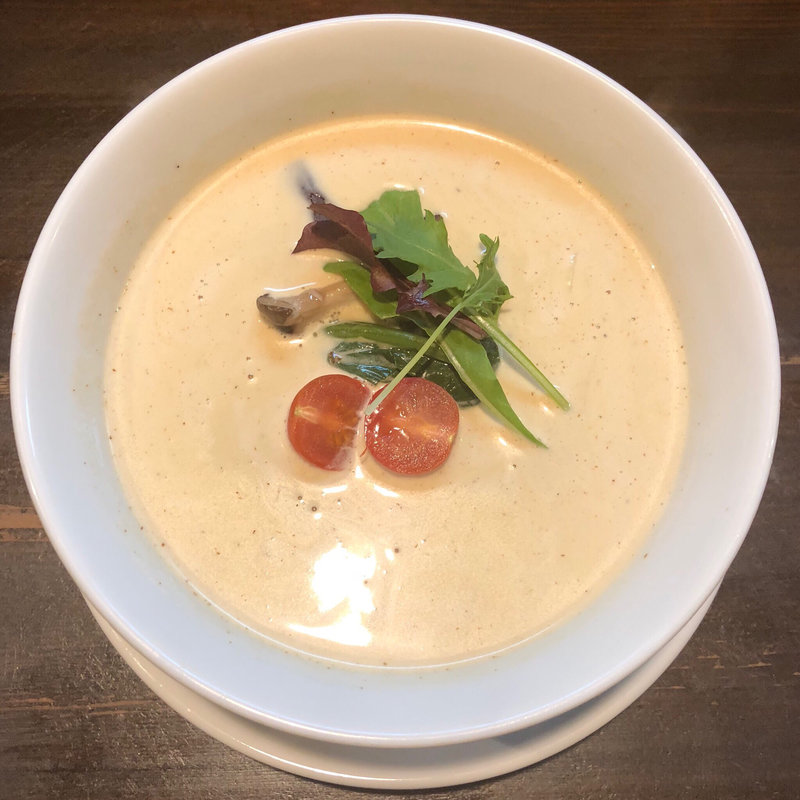 木の子と魚介のエスプーマ仕立て(麺屋玉ぐすく )