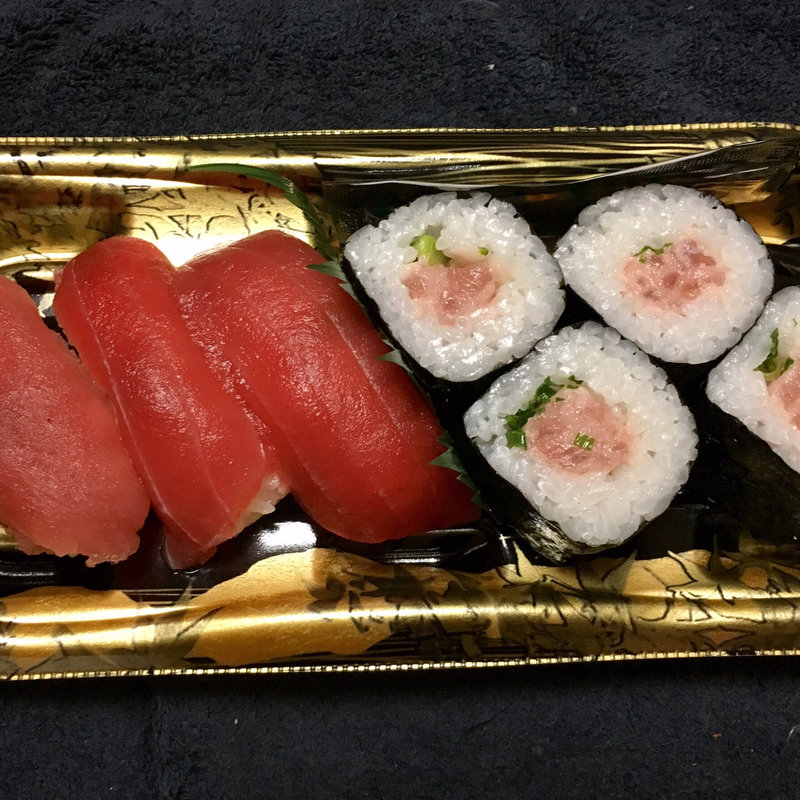 まぐろづくし(ディナーベル ススキノ南７条店)