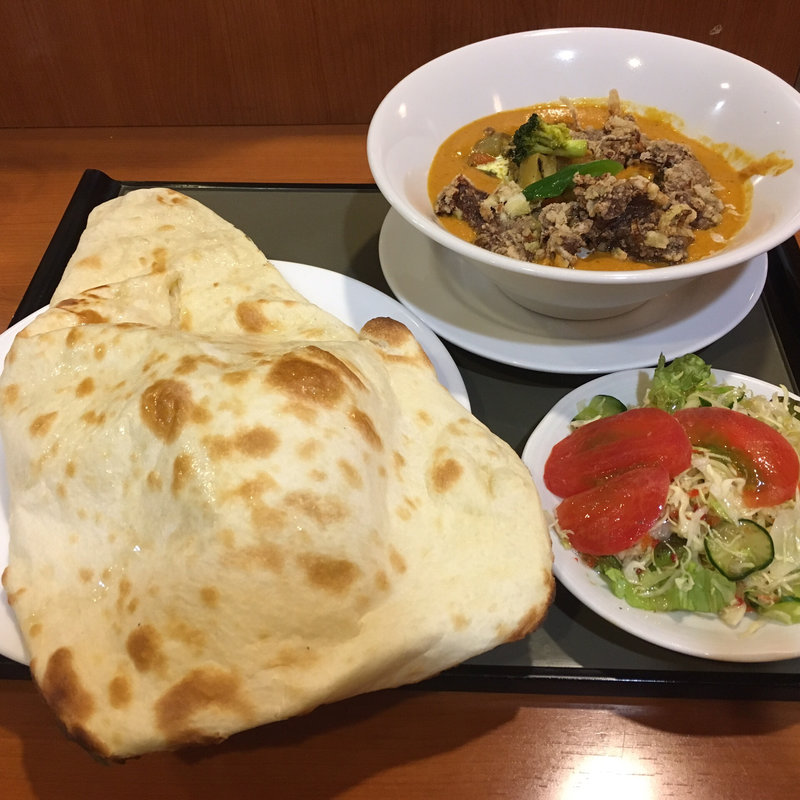 くじら野菜カレー(HATSUMOMIJI （ハツモミジ）)