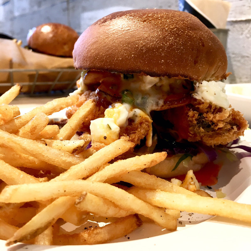 天然真鯛フィッシュバーガー(J.S. BURGERS CAFE マークイズ福岡ももち店)