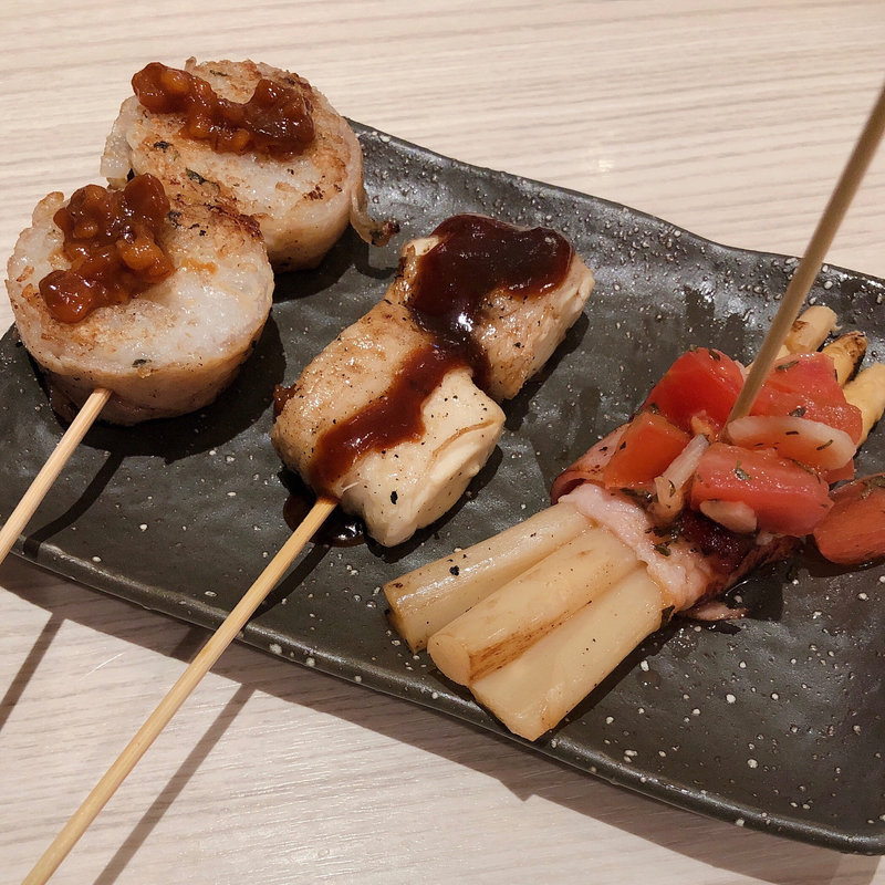 本日のおまかせ三種盛り(肉ビストロ 熟 ルクア1100店 （ニクビストロ ジュク）)