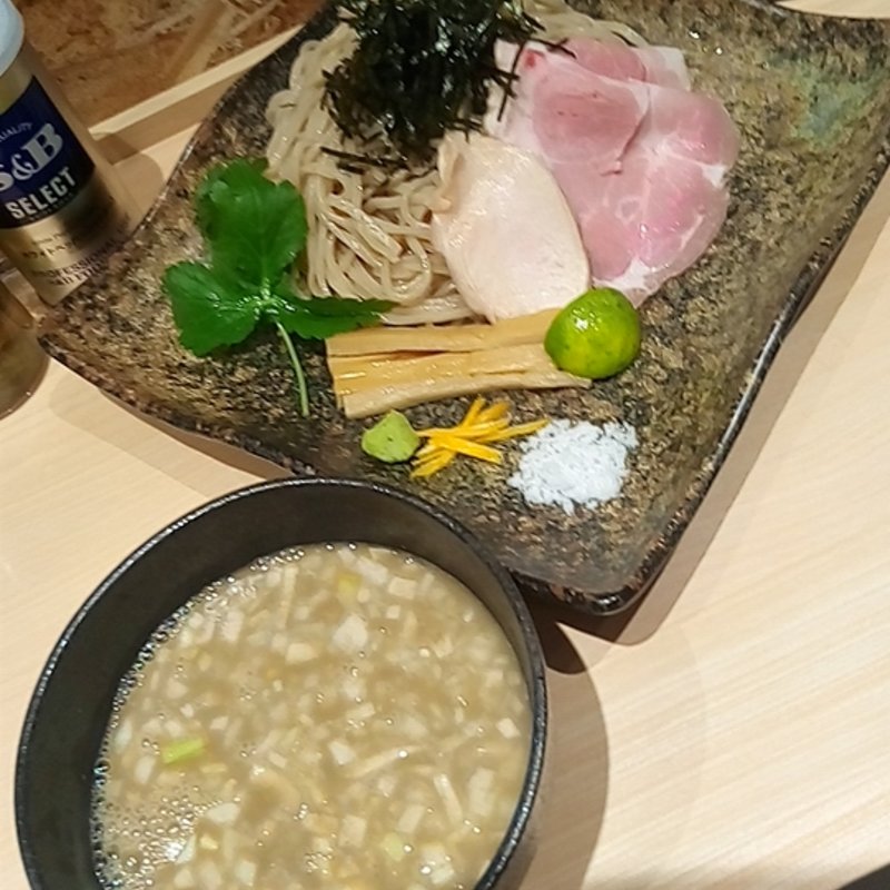 濃厚ぶりつけそば(寿製麺よしかわ 西台駅前店)