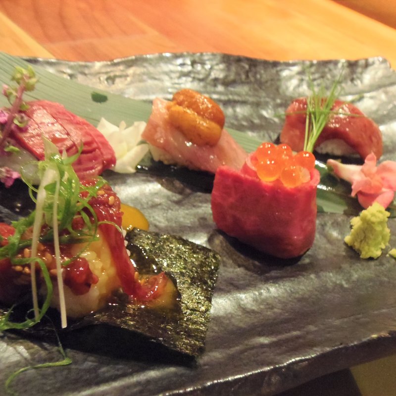 おおいた和牛・究極の肉寿司コース(肉 炉ばた BECO｜大阪心斎橋店)