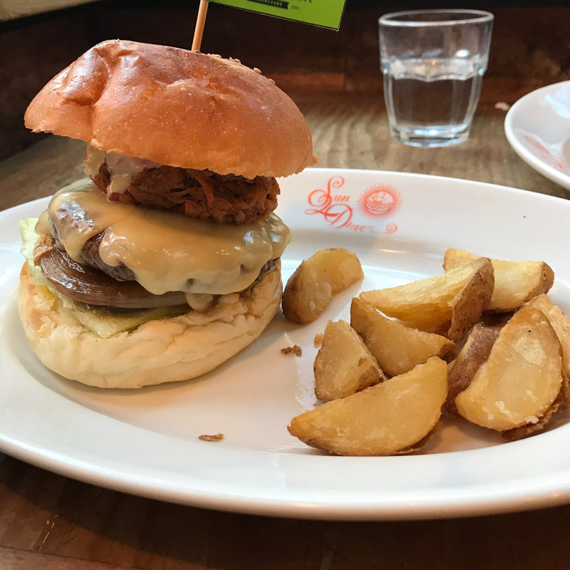 プルドポークバーガー(中目黒 Burger Factory)