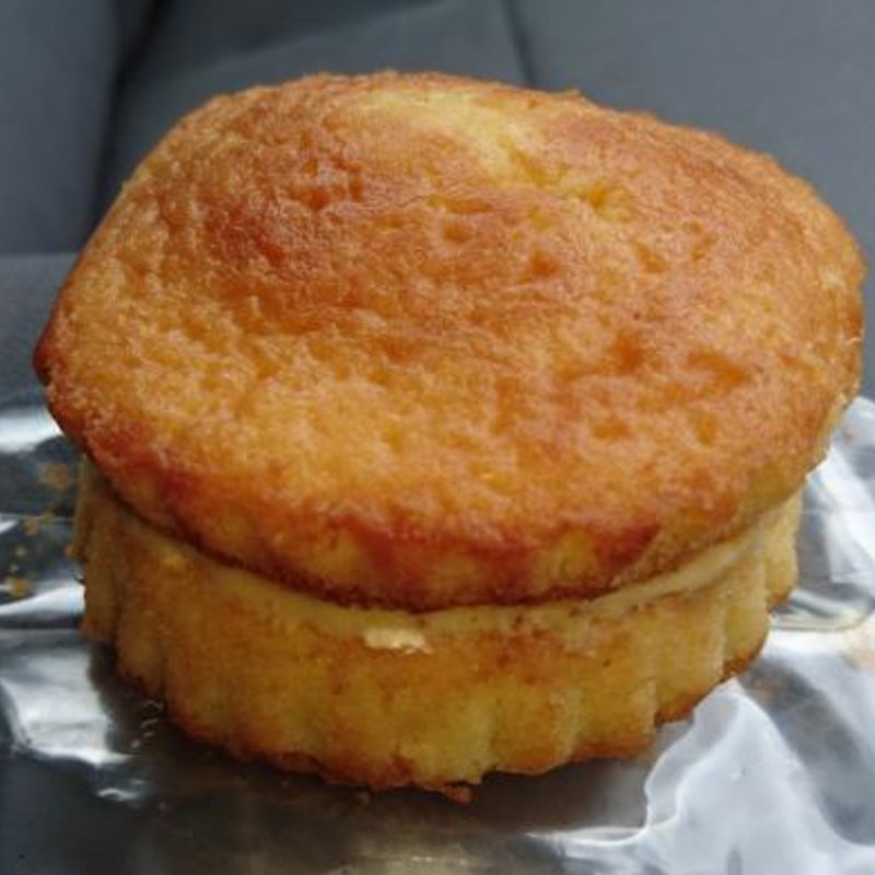 プルーンチーズバーガー(道の駅 ヘルシーテラス佐久南)