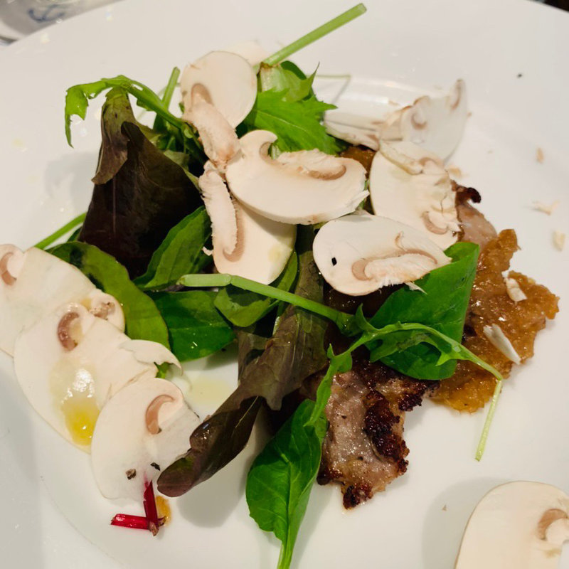 シャリアピンステーキ(シクスバイオリエンタルホテル)