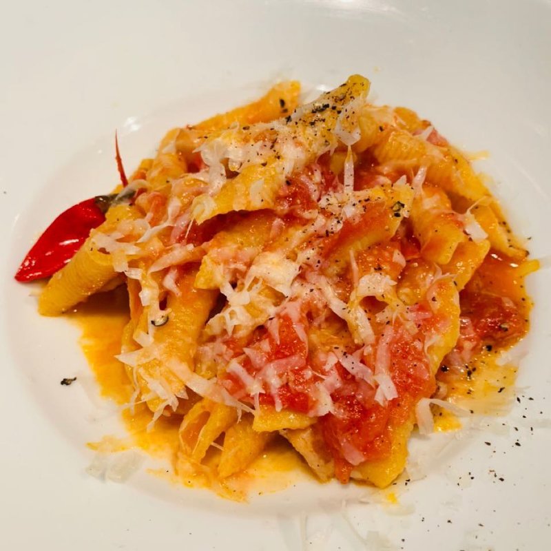 アグー豚のペンネアラビアータ(シクスバイオリエンタルホテル)