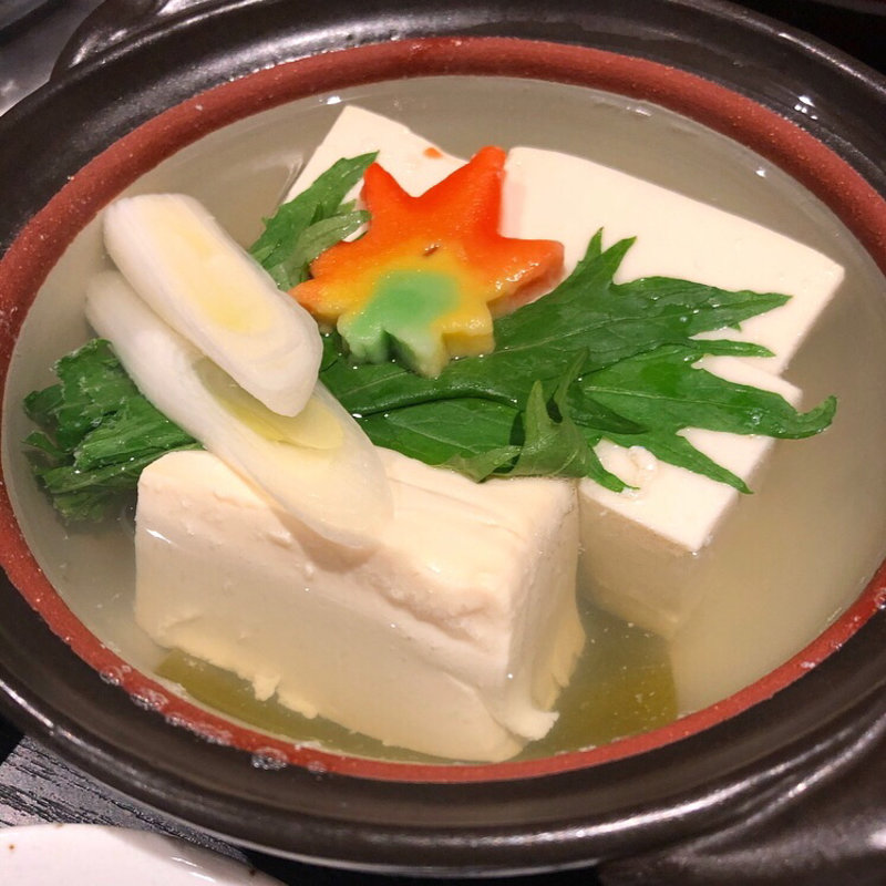 湯豆腐(シオリヤ太陽族)