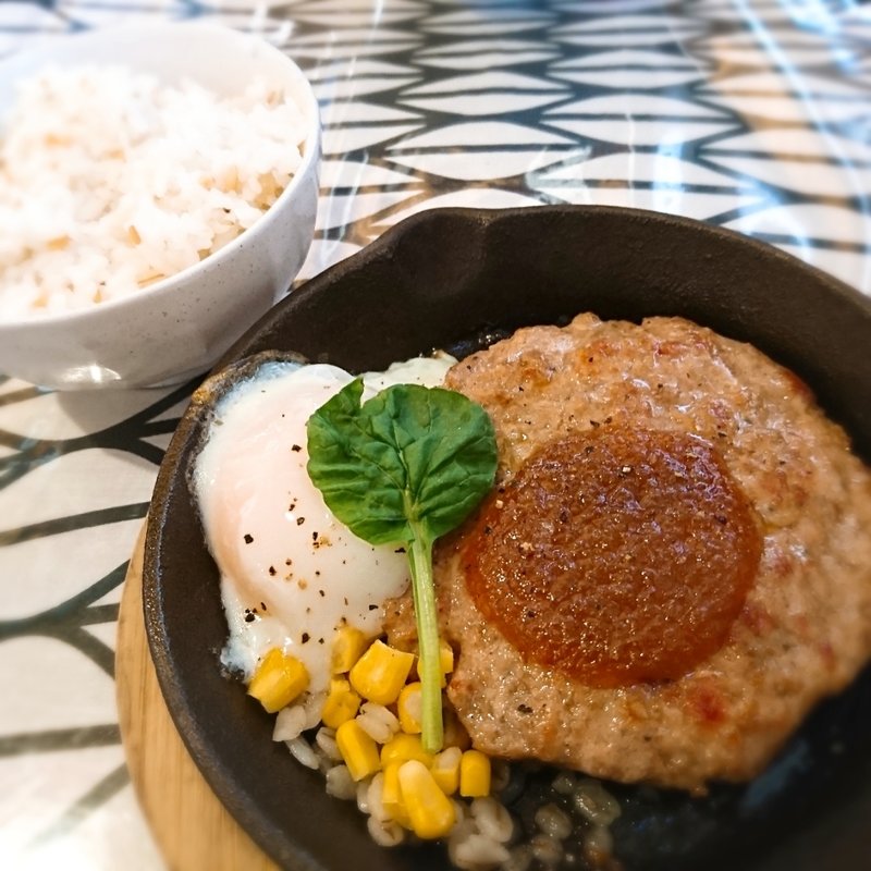 ハンバーグランチ(dining cafe SQUARE ダイニングカフェ スクエア)