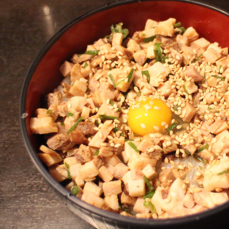 ネギチャーシューめし(三角山五衛門ラーメン)