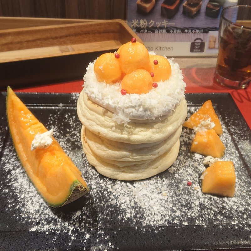 Melon! from Hokkaido コラボ wish ''とままえ風'' リズラボオリジナル・パンケーキ  (Riz Labo Kitchen)