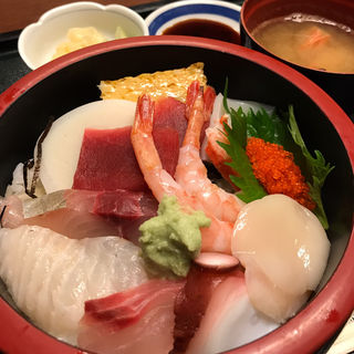 海鮮丼(みよ志鮨)