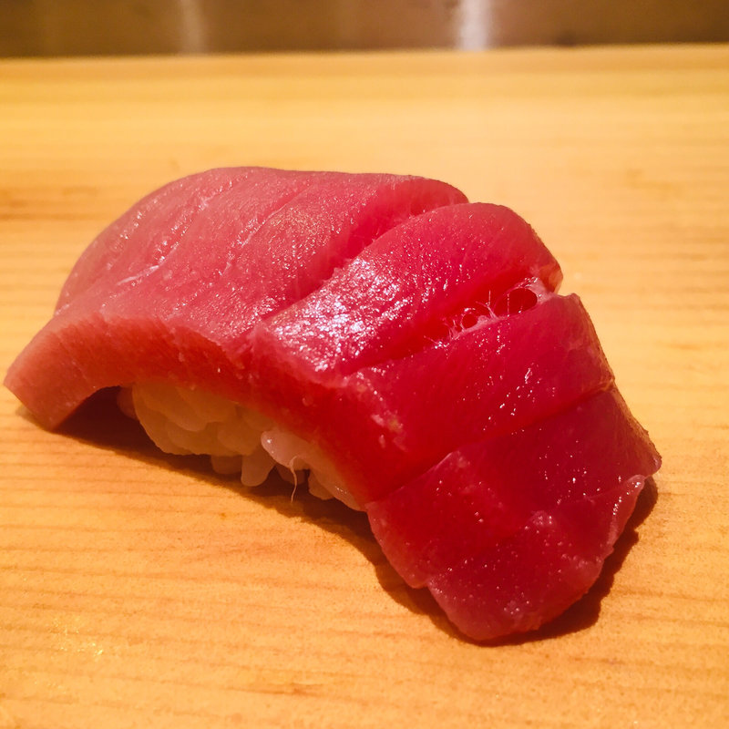 中トロ(築地 すし鮮 天文館2号店)