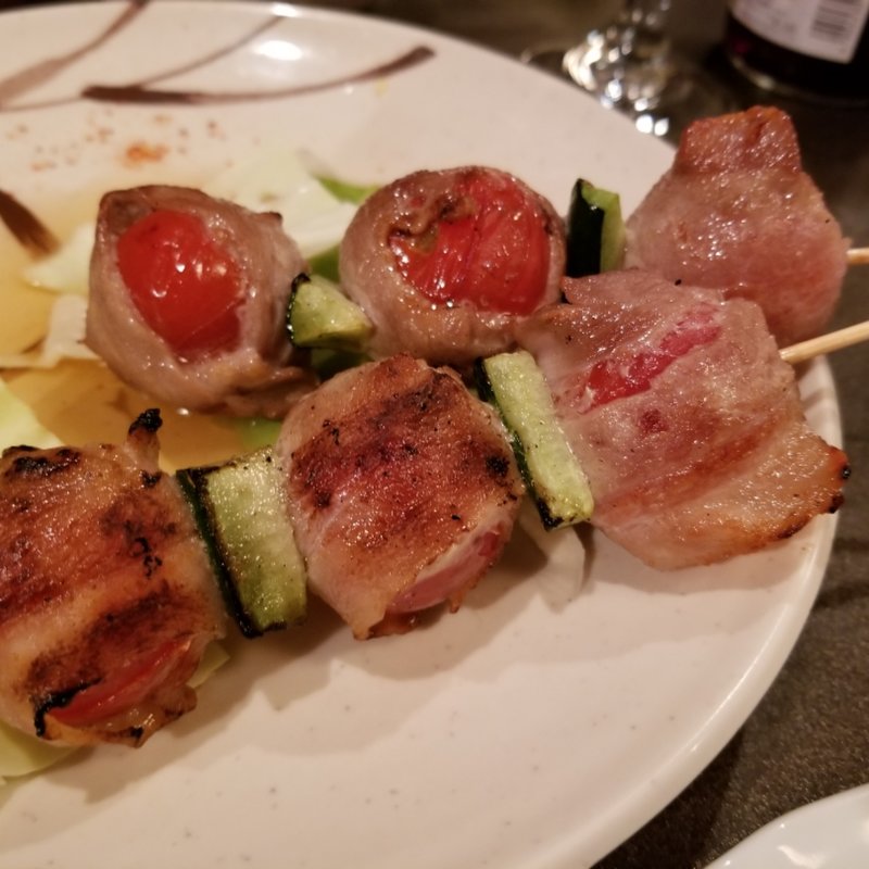 ミニトマトバラ巻(天下の焼鳥 信秀本店)