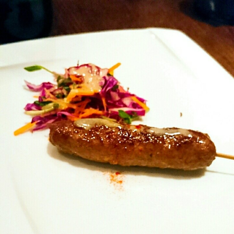 仔羊のプロシェット ロックフォールソース(traiteur PISSENLIT(トレトゥール ピサンリ) 春吉)