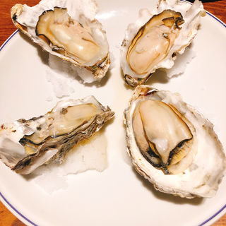 蒸し牡蠣(牡蠣とワインの店 アサドール・デル・マール)