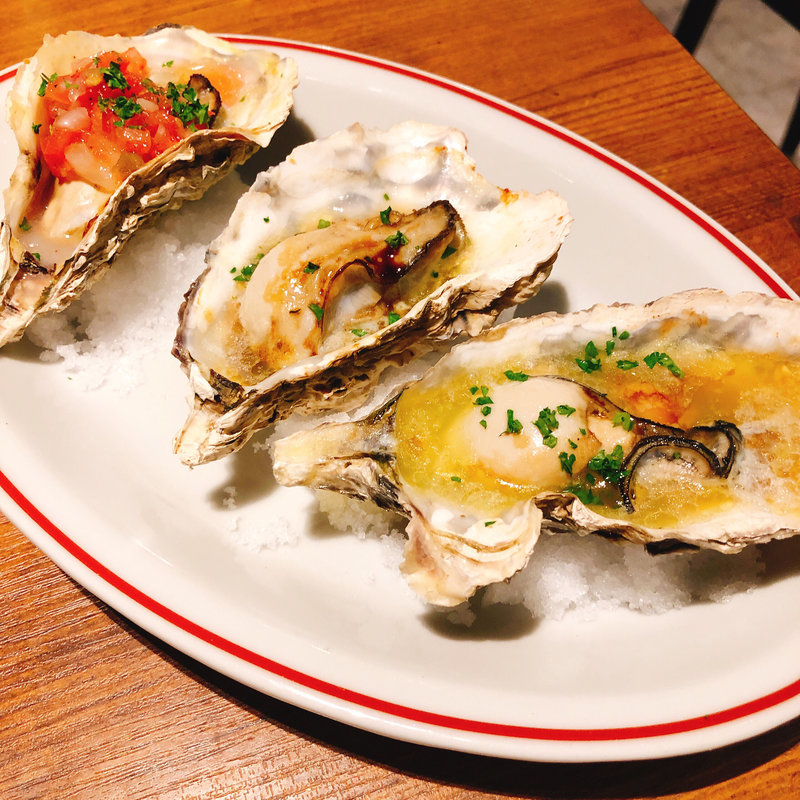 焼き牡蠣(牡蠣とワインの店 アサドール・デル・マール)
