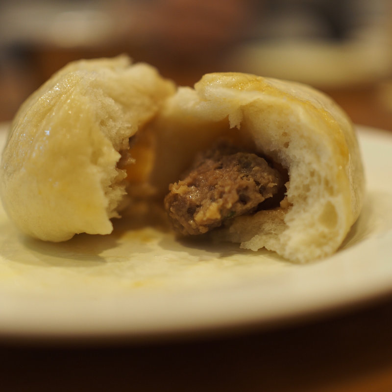 豚マン(元祖豚饅頭 老祥紀 （ろうしょうき）)