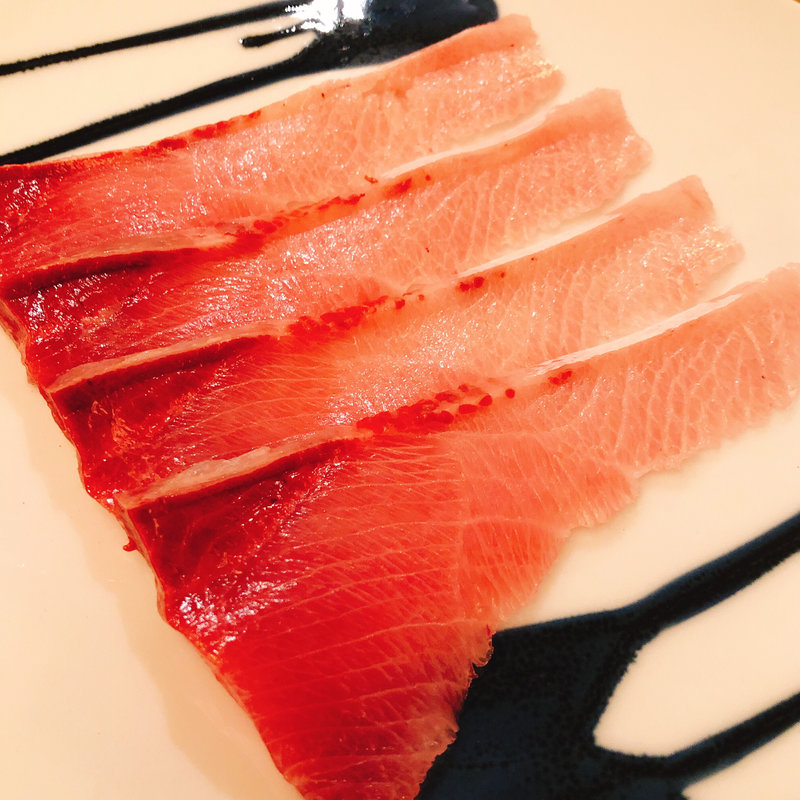 鰤の薄造り(加賀屋 銀座店)