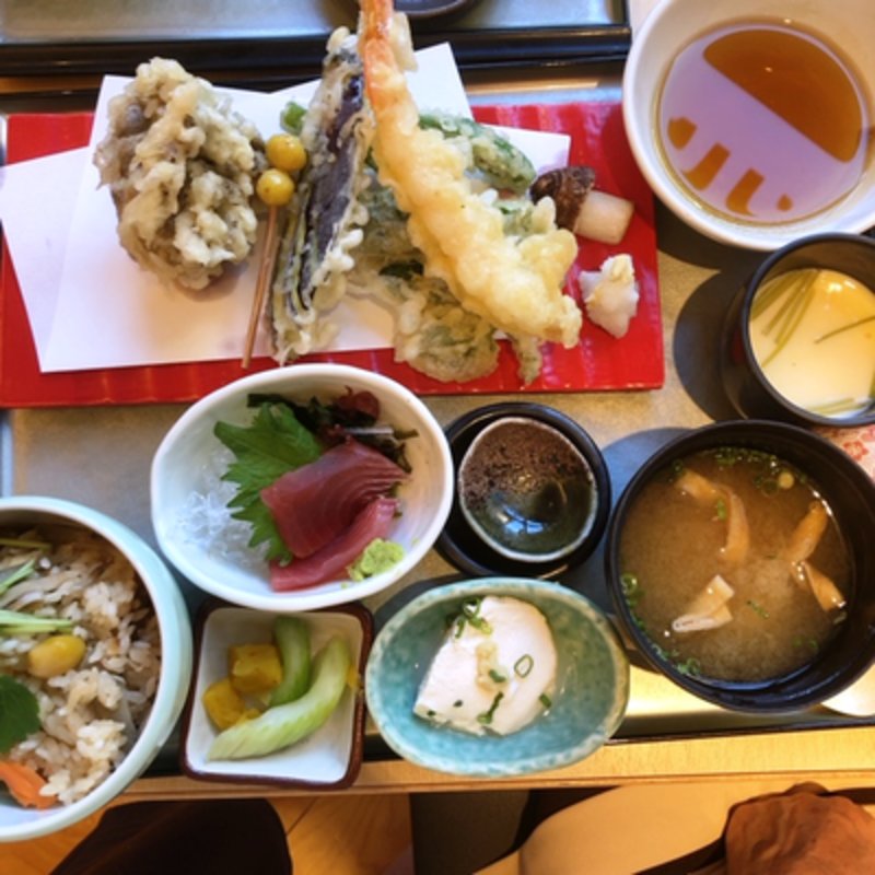 秋の贅沢御膳(とうふ旬菜 心音)