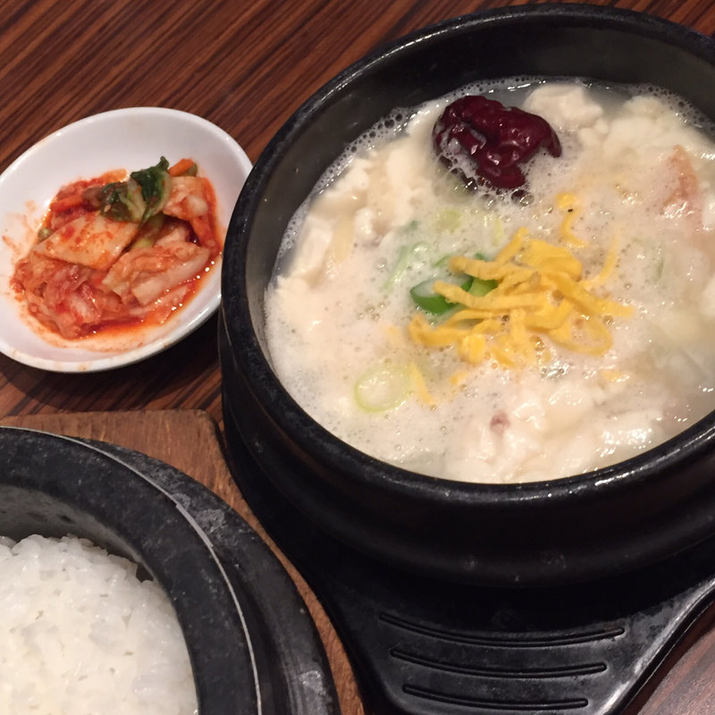 参鶏湯純豆腐チゲ定食(炭火焼肉・韓国料理 KollaBo 銀座店)