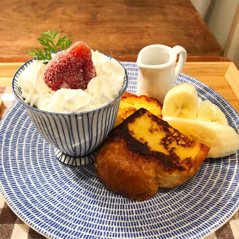 チョコレートババロア&フレンチトースト (aurinko cafe)