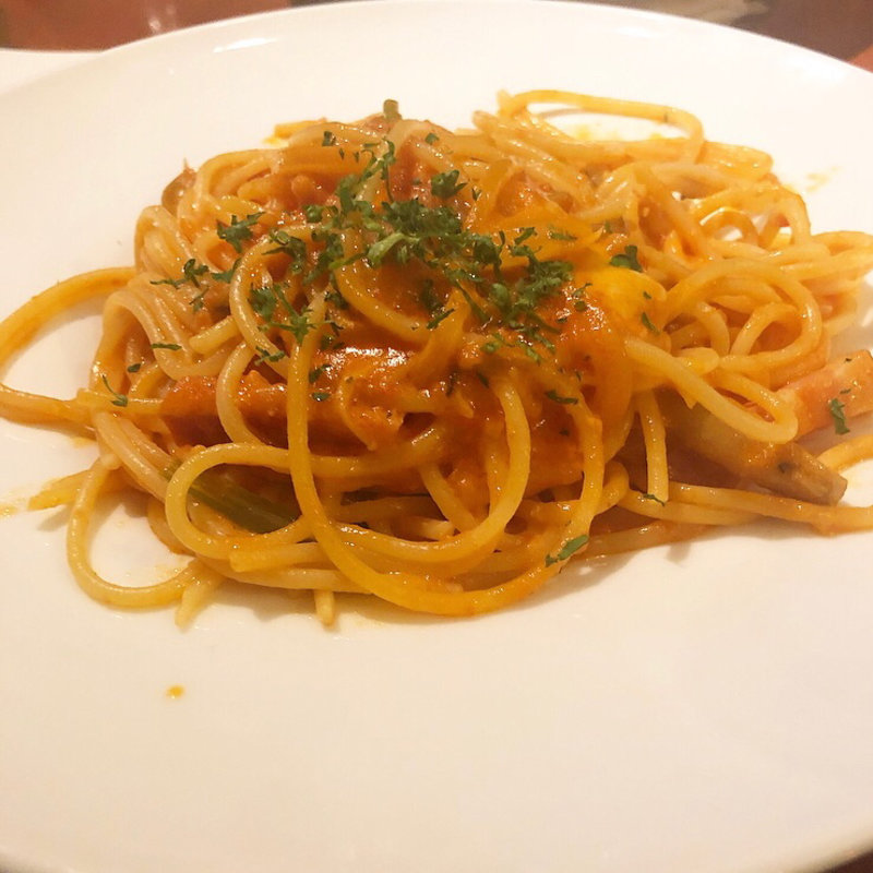 甘いトマトとモッツァレラとベーコンのトマトソースピザセット(cucina KAMEYAMA （クチーナ　カメヤマ）)