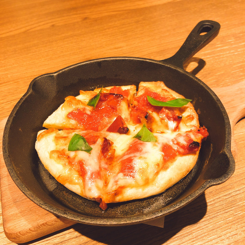 4種のチーズのマーマレードピザ(カフェ ゼノン （CAFE ZENON）)