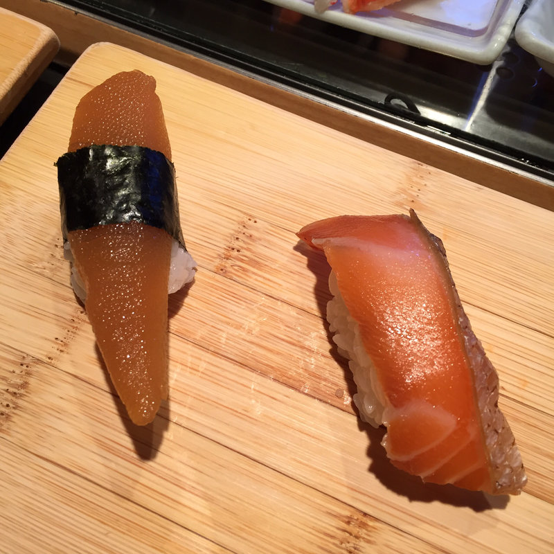 数の子サーモン(立喰い鮨 まぐろ人 御徒町出張所)