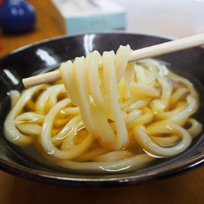 かけうどん 小(東の里 百円食堂 （ヒガシノサトヒャクエンショクドウ）)