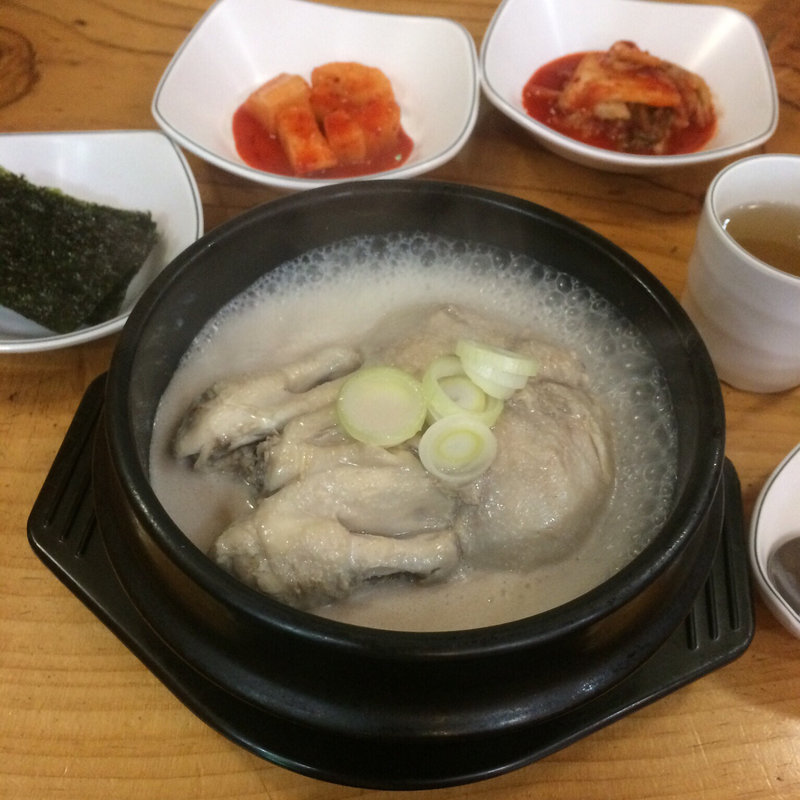 高麗漢方参鶏湯(高麗参鶏湯)