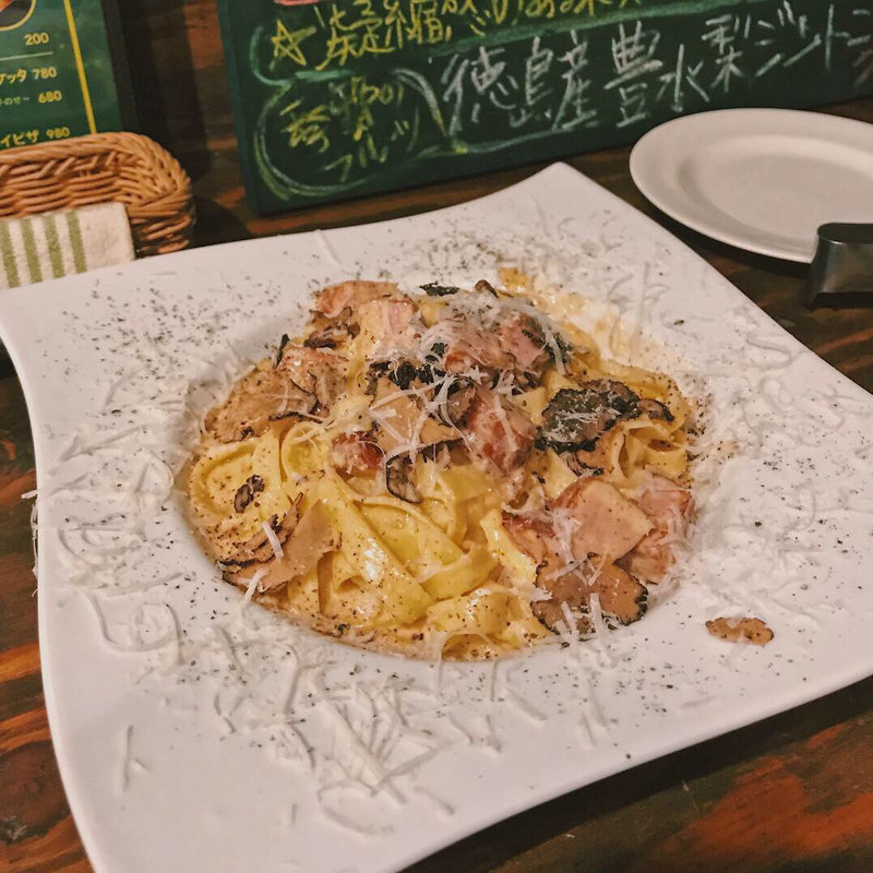 トリュフカルボナーラ(炭火イタリアン CARBO)