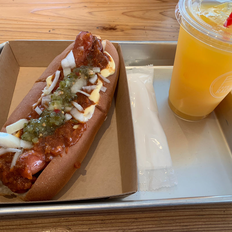 スペシャルホットドック(ラシーヌ ファーム トゥー パーク （Racines FARM to PARK）)